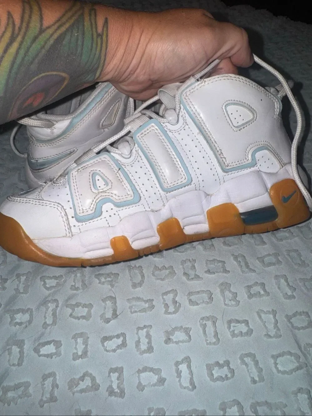 Nike Air Uptempo ocean bliss sneakers size 4.5 Youth